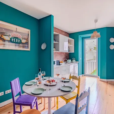 Monica's Place: A Friends' Inspired Apartament Lizbona