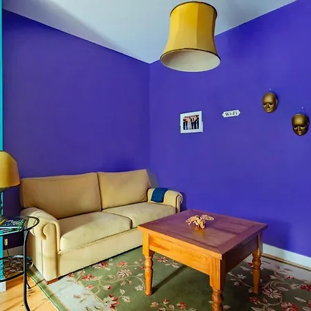 Monica's Place: A Friends' Inspired Apartamento Lisboa